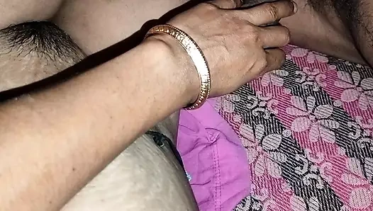 Üvey kız kardeş ve üvey erkek kardeş seks videoları.