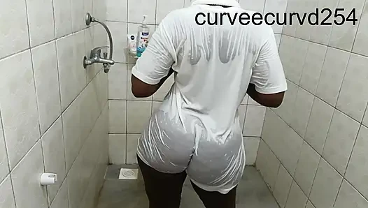 Islak Twerk Yaptık Ve Emildik Ve Sikildik: Banyoda Romantizm