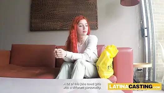 Bu latin genç kız üniversitede her zaman ilk olduğunu söyledi... Ödül olarak güzel yüzüne boşalmamla sona erdi