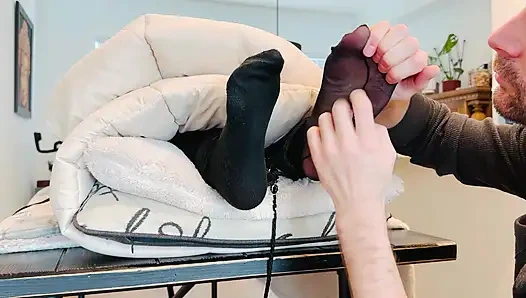 Ceo'nun müstehcen seksi ayakları eski çalışanı tarafından acımasızca gıdıklıyor (bölüm 1) ön izleme