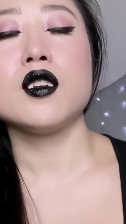 Seksi Asyalı vampir kontrolü eline alıyor ve seni kullanıyor -asmr | Klip 1