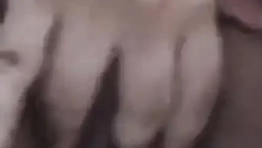 Sulu amcığımı sikiyorum