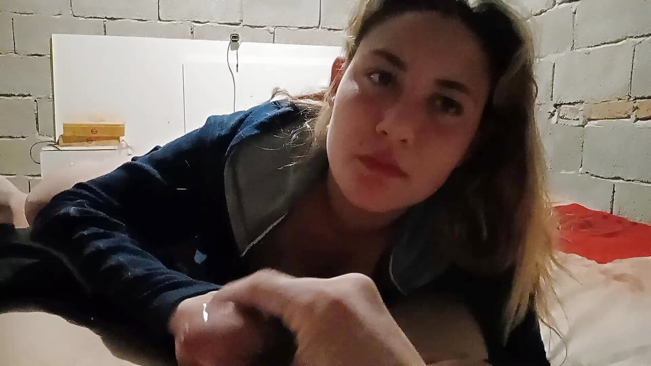 Karımın kız kardeşi uyumadan önce süt emiyor ve içiyor