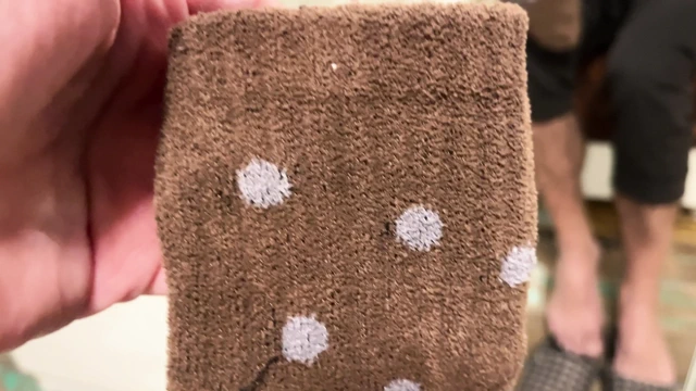 Earl Smile - Hairy Body with Brown Patterned Socks