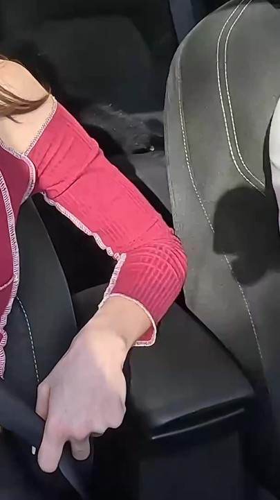 Ateşli esmer kızlar amatör sert orgazm seanslarında