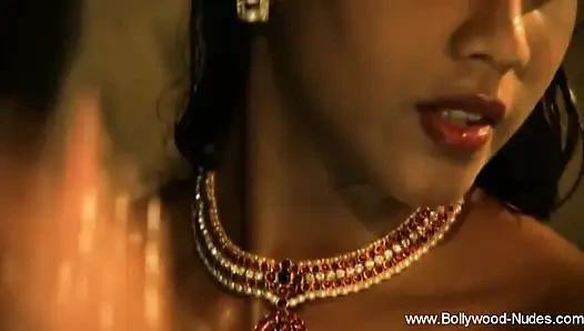 Bharat natyam dansçının şehvetli görevi