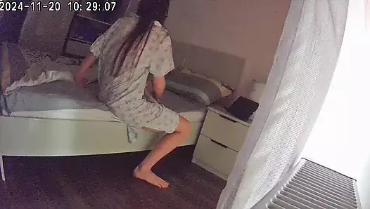 Karımın ve en iyi arkadaşımın gerçek sadakatsizliği. Videoyu boşaltıyor