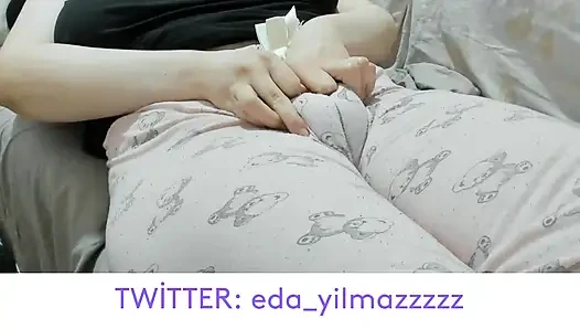 CAMEL TOE- KABARMIŞ AM- ŞİŞMİŞ AM- BÜYÜK AM- TURK MİLF- TURK PORNO- PİJAMAYLA AM