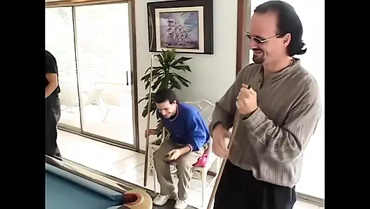 Genç ve Görkemli Bir Melek Uzun İçin Dört Büyük Penis