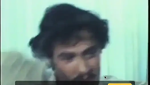 Sürtük iki adam tarafından sikiliyor ve dölleniyor nostaljik porno üçlü seks