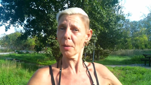 Bornbruch dinlenme alanında sikiş