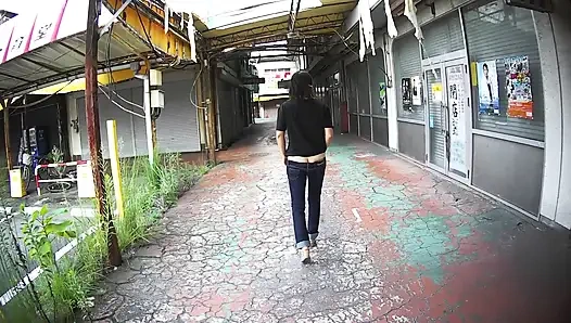 MILF in ultra low rise jeans outdoors..