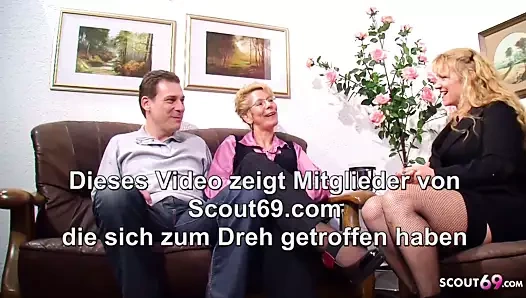 Eski Alman çift sikme içinde ön arasında olgun komşu kadın