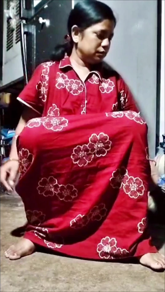 Hintli kız yağlı masaj