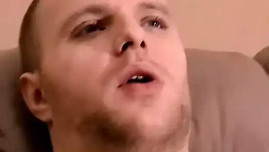 Twink jerks his cock and delivers a cumshot on dudes face