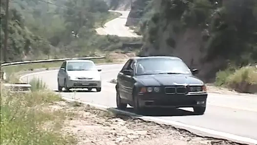 Yuvarlak büyük popo ile bu muhteşem sarışın için güzel sert açık göt kahrolası