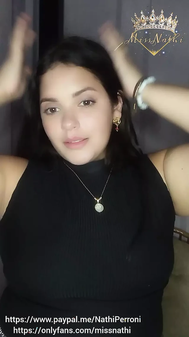 Я просто хочу, чтобы ты видел меня и любил меня, свинья