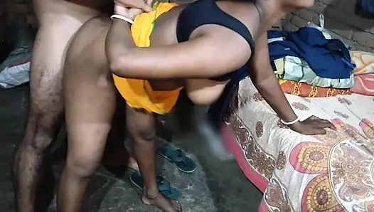 Hintli köylü evli kadın kocası için ateşli