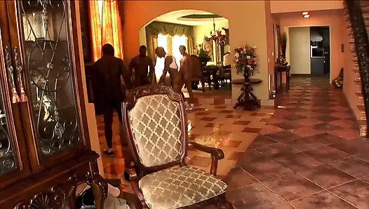 ggg - Bir sürü erkek tarafından domine ediliyor ve dölleniyor!