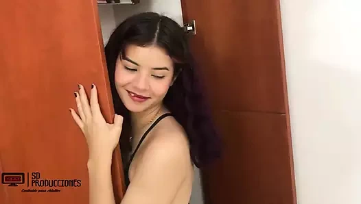 Zengin sütümle sıçratana kadar üvey kız kardeşimin zengin götünü sikiyorum - İspanyolca porno