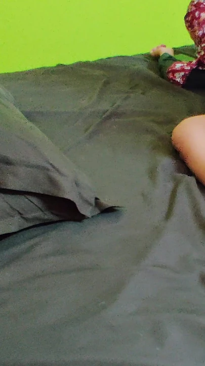 Захватывающий момент из "азиатская мачеха получает неожиданный трах с сюрпризом".