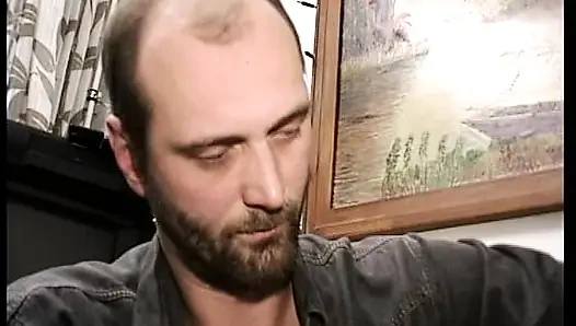 Şişman Alman nine yarak emiyor ve oyuncaklarla dolduruluyor