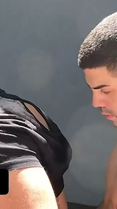 Seksi ve şehvetli latinler Rodrigo El Santo ve Fer Froma açık havada öğleden sonra sikişinin tadını çıkarıyor - yarak biniyor | Klip 3