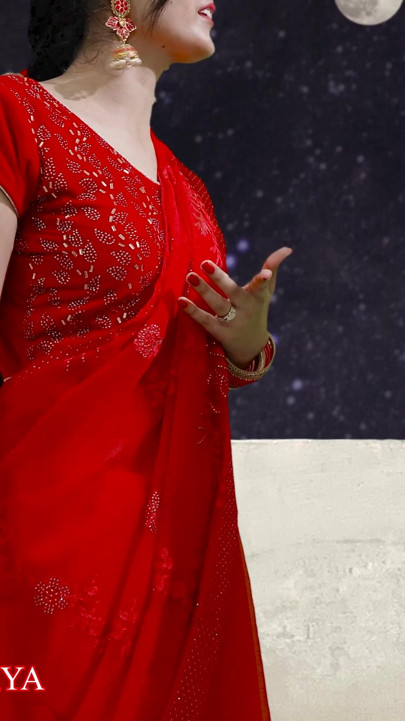 Karva chauth özel: yeni evli priya net Hintçe ses ile gökyüzü altında ilk seks ve oral seks vardı | Klip 1