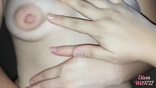 Üvey kız kardeşimin komşusıyla zengin sikişiyorum