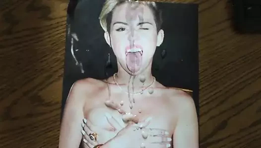 Miley Cyrus için başka bir boşalma haraç