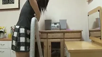 Anne şaplak atıyor