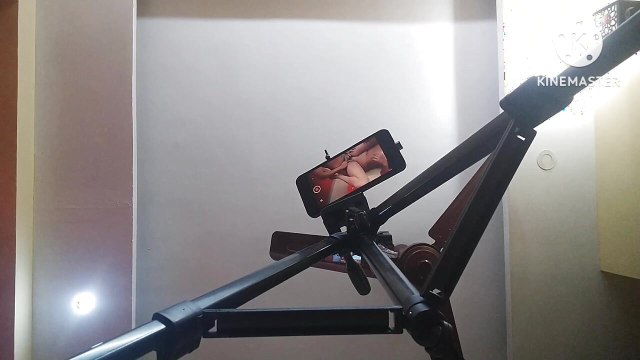 Romantik kız öpüşme videosu romantik üvey anne romantik üvey anne romantik üvey anne yerel