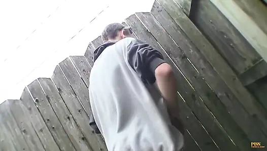 Azgın erkekler meyve sularını boşaltıyor