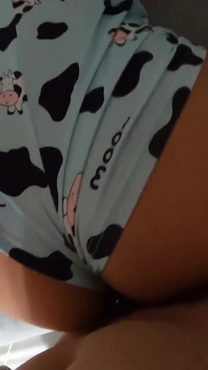 My girlfriend's mom was caught on the bed in doggy style, I didn't fuck her well, I was too excited | Clip 1