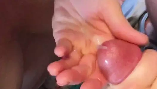 Hızlı oral seks ile bir handjob cumshot