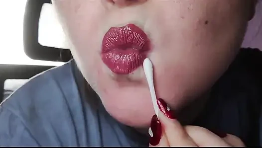 Dudaklar ve ruj fetişi