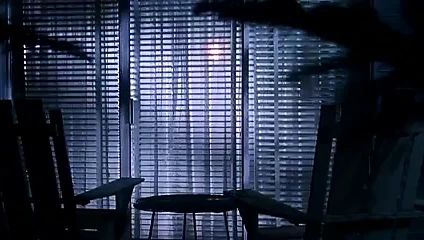 Goldie şahin - bir tel üzerinde kuş