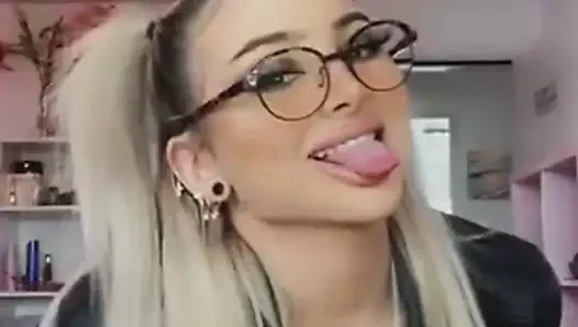 Sihirli aleti aldım. beni tamamen hasta etti