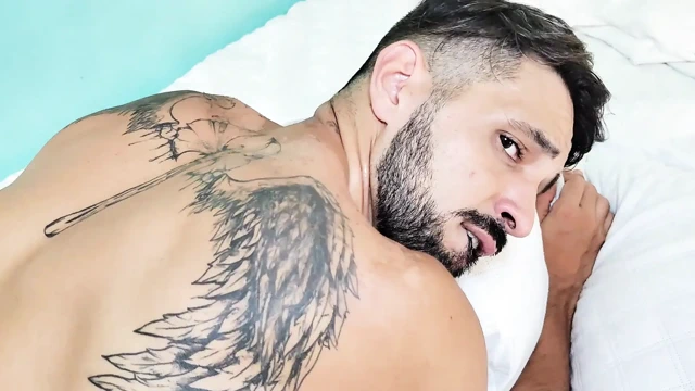 Muhteşem bir penis XL popomdan faydalanıyor!