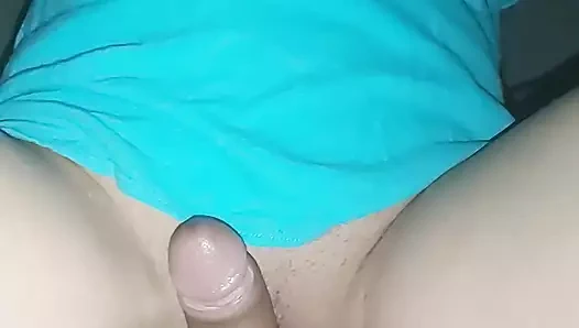 Çaresiz hamile üvey kuzeni onu becermeme izin ver - amatör değil