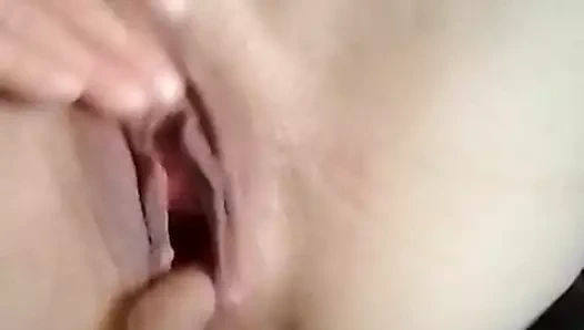 Panelin düzenli küçük boşalma deliği