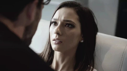 Üvey baba kızının erkek arkadaşıyla sadist zihin ticaretine girdi