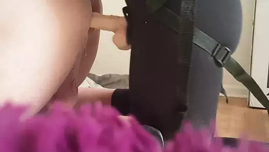 Bir strapon ile kıçımı sikikleri - ilişkilendirme - femdom