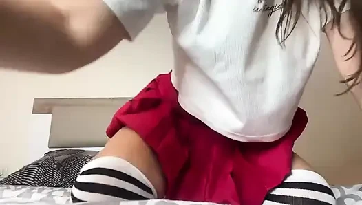 Kremsi tatlı amcığım senin için döl istiyor üvey baba. İçime boşalıyor musun?