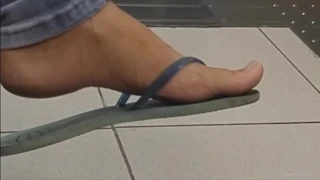 Yakın nas havaianas flat dela