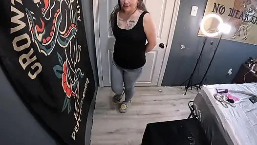 Büyük götlü kadın anal sikişiyor