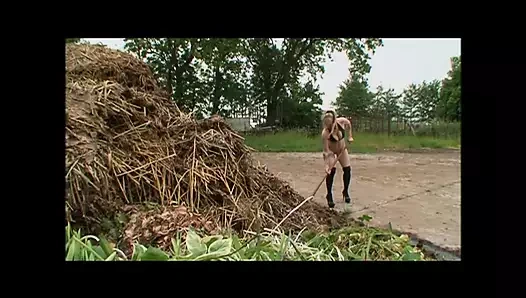 Un Marito Speciale per una Moglie Troia - Episode 1