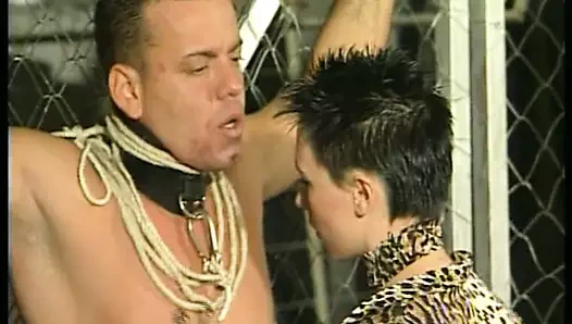 BDSM KERZENWACHS AUF DEM SCHWANZ RETRO