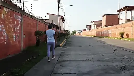Yapmamam gerektiğini biliyordum ama arzu sınırlardan daha güçlüydünde.