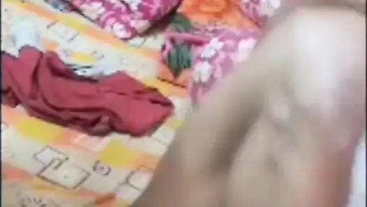 Kocam ve ben geceleri seks yapıyorum